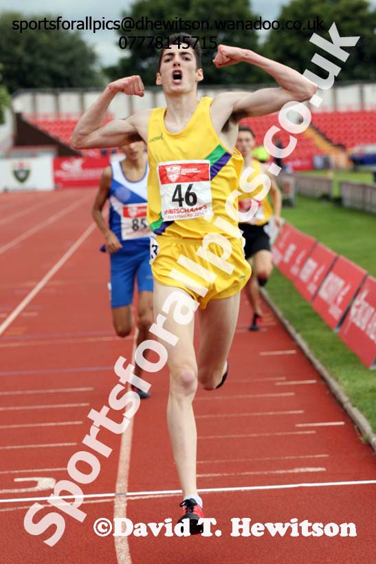 Senior boys 3000 metres, English Schools Track and Field. Photo: David T. Hewitson/Sports for All Pics